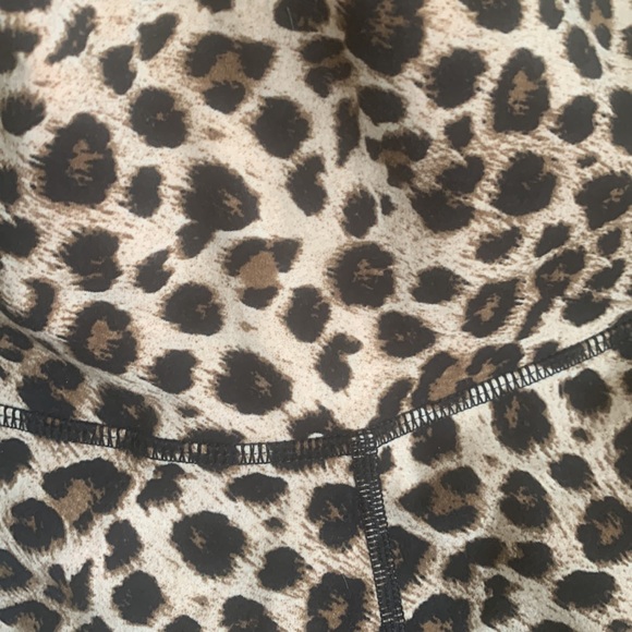 Leopard leggings - Picture 3 of 3